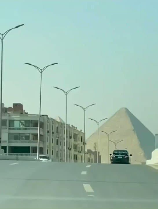 این ویدئوی عجیب از اهرام مصر را حتما ببینید! این ویدئوی عجیب از اهرام مصر را حتما ببینید!