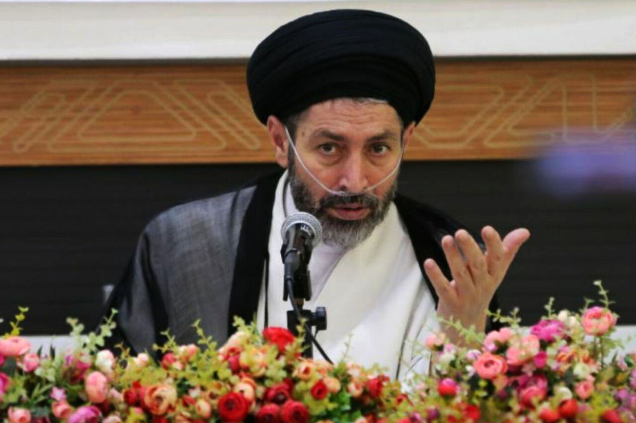 هر کسی دنبال آلات موسیقی و عینک آفتابی است از ایران برود! هر کسی دنبال آلات موسیقی و عینک آفتابی است از ایران برود!