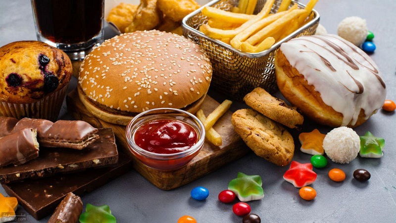 بعد از ۳۰ سالگی به هیچ وجه نباید این غذاها را خورد!