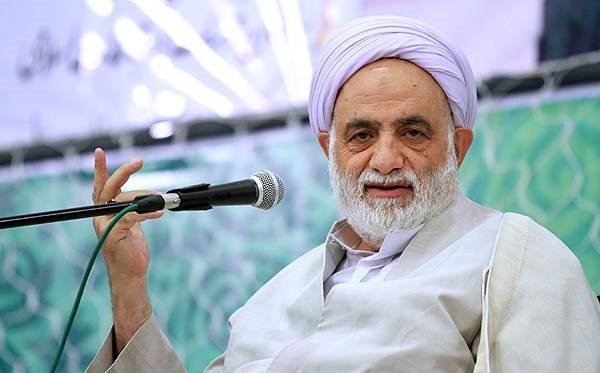 ویدئو| حجتالاسلام قرائتی پاسخ مزخرفات حسن عباسی را داد! ویدئو| حجتالاسلام قرائتی پاسخ مزخرفات حسن عباسی را داد!