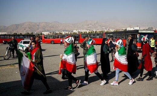 یک ساعت مانده به بازی با عراق، سهم زنان از استادیوم آزادی افزایش یافت! یک ساعت مانده به بازی با عراق، سهم زنان از استادیوم آزادی افزایش یافت!