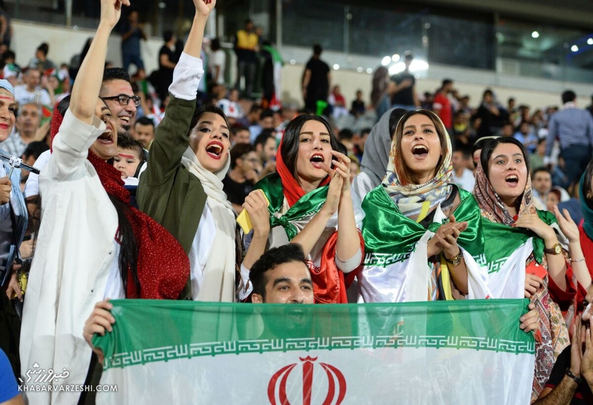 در تهران کلید خورد: «پیاده‌روها را هم دیوار می‌کشند!»