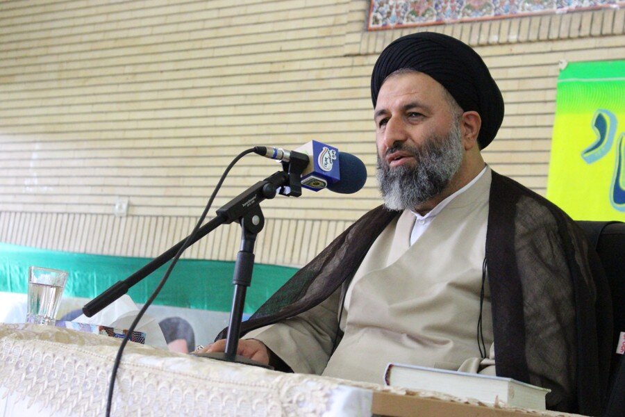 رعایت نکردن حجاب به خاطر عقده و لجبازی است