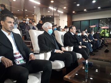 شعار علیه وزیر در ورزشگاه آزادی توسط پرسپولیسیها شعار علیه وزیر در ورزشگاه آزادی توسط پرسپولیسیها