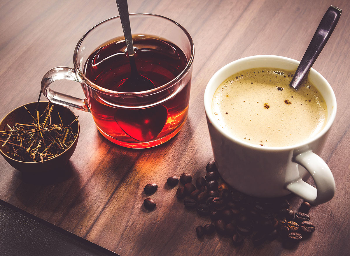نوشیدن چای بهتر است یا قهوه؟