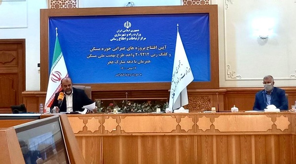 وزیر کرونا مثبت بدون ماسک در جلسات عمومی حاضر شد! وزیر کرونا مثبت بدون ماسک در جلسات عمومی حاضر شد!