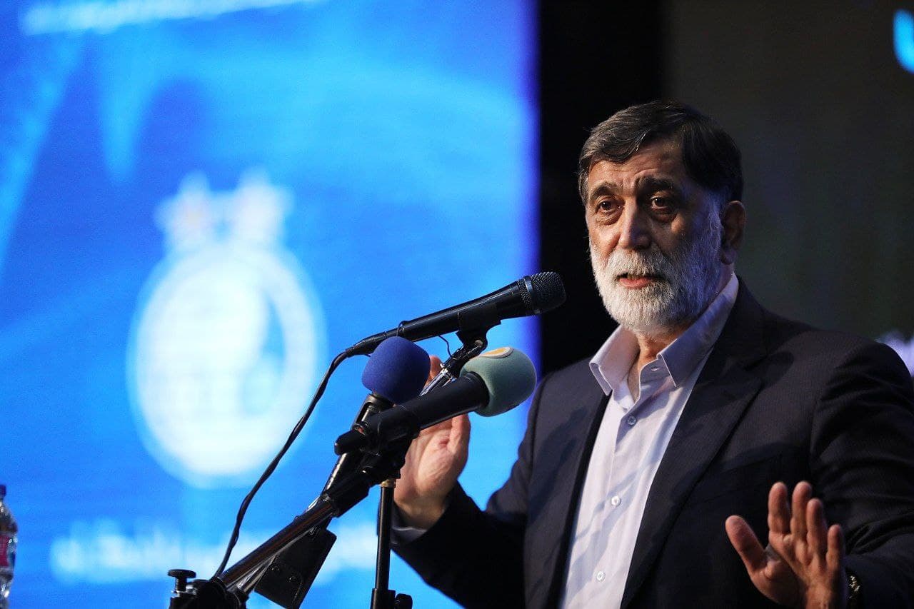 مدیرعامل استقلال مجبور شد عذرخواهی کند +عکس
