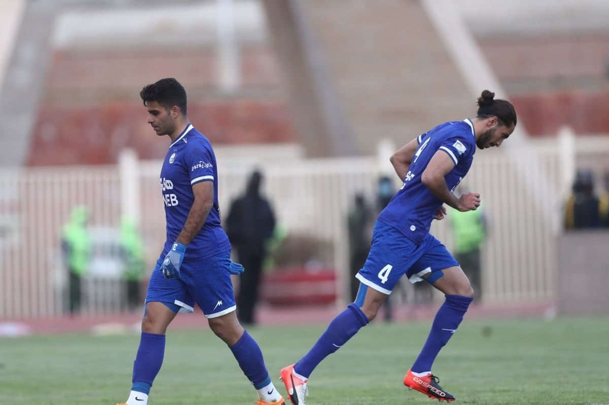 سیاوش یزدانی و محمدحسین مرادمند، مجیدی را آنفالو کردند! سیاوش یزدانی و محمدحسین مرادمند، مجیدی را آنفالو کردند!