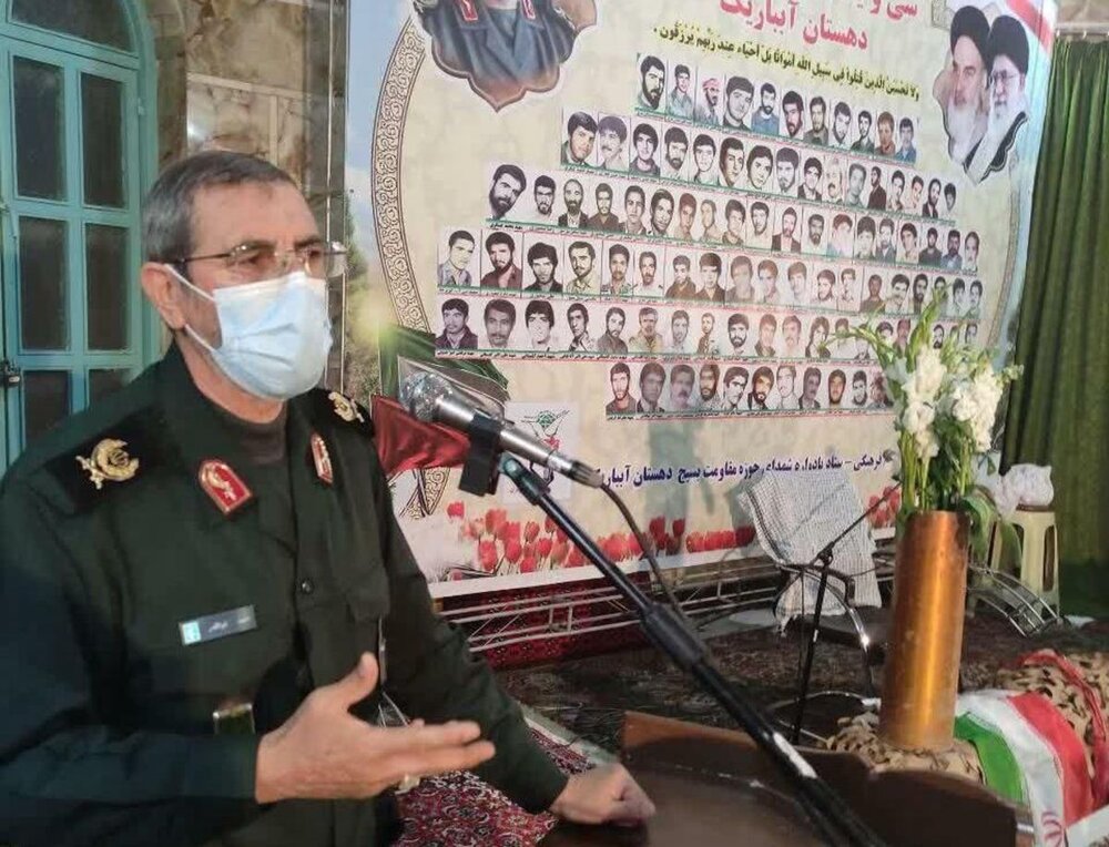 یک فرمانده سپاه: آمریکاییها دنبال ژن شیعیان هستند تا به سربازان خود تزریق کنند! یک فرمانده سپاه: آمریکاییها دنبال ژن شیعیان هستند تا به سربازان خود تزریق کنند!