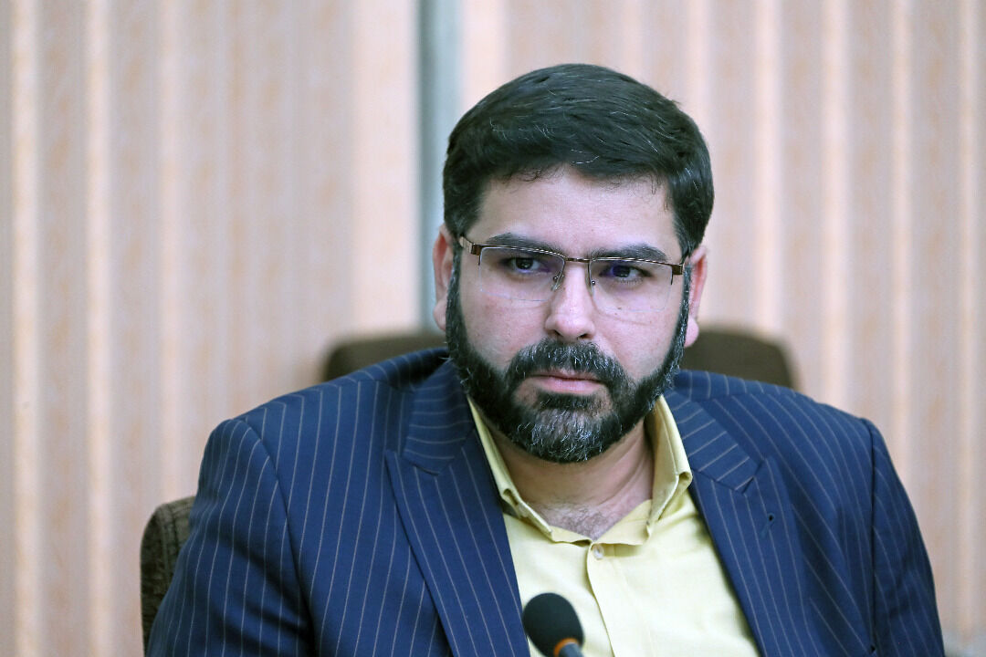 مجری صداوسیما با حکم وزیر نیرو پست گرفت مجری صداوسیما با حکم وزیر نیرو پست گرفت