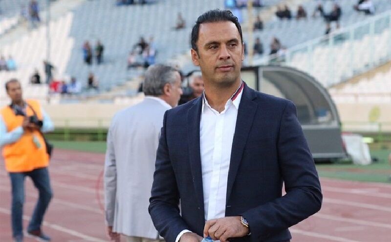 فرهاد مجیدی نباید استقلال را وارد بحران کند!