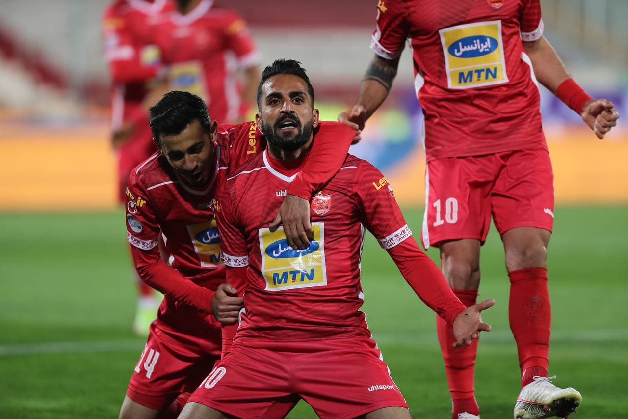 یک پرسپولیسی در تمرین بیهوش شد یک پرسپولیسی در تمرین بیهوش شد