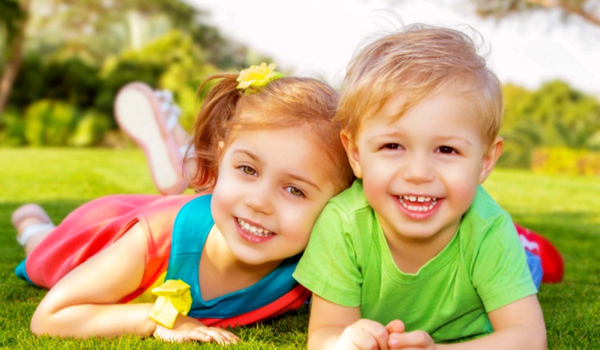 چگونه کودکانی شاد داشته باشیم؟