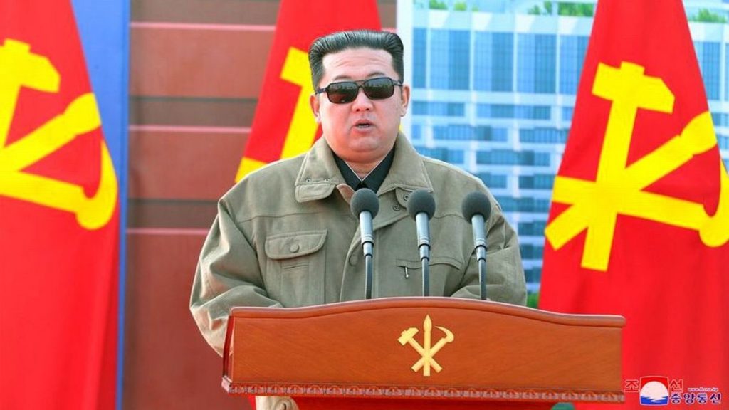 باغبان‌های رهبر کره شمالی به اردوگاه کار اجباری تبعید شدند؛ علت: باز نشدن شکوفه گل‌ها!