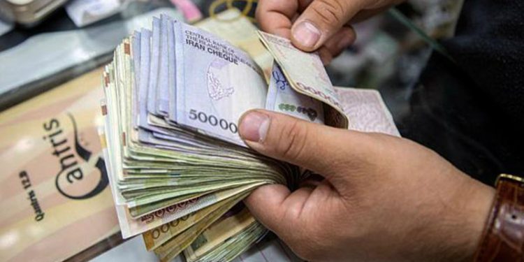 مبلغ جدید حقوق کارمندان بعد از افزایش دوباره چهقدر میشود؟ مبلغ جدید حقوق کارمندان بعد از افزایش دوباره چهقدر میشود؟