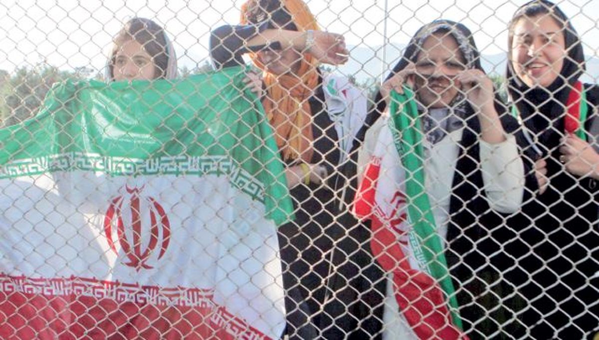 نامه فیفا به ایران برای حضور زنان در رقابتهای لیگ برتر نامه فیفا به ایران برای حضور زنان در رقابتهای لیگ برتر