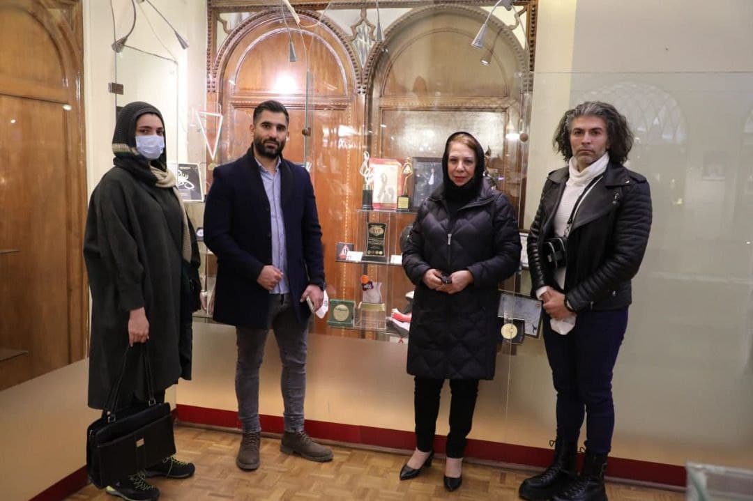 جوایز و یادگاری‌های «ارشا اقدسی» اهدا شد +تصاویر