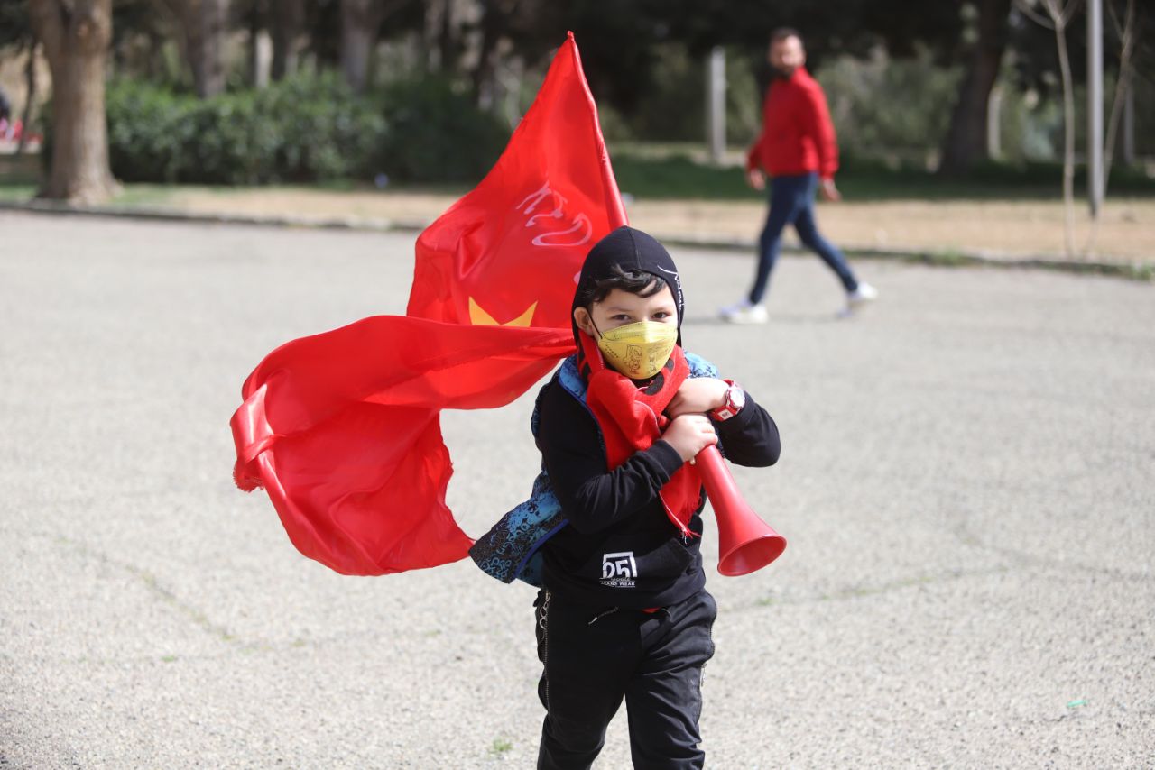 تصاویر| لحظاتی که هواداران ۲ سال برایش انتظار کشیدند