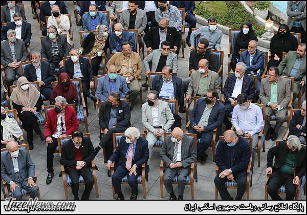 سهم ناچیز زنان از افطاری رئیس‌جمهور! +عکس