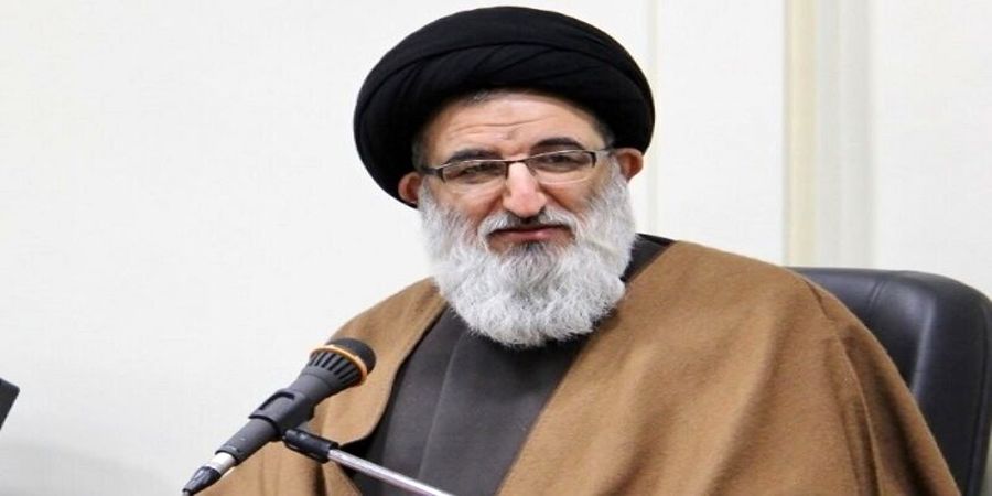 امام جمعه کرج: وضعیت ورزشگاه‌ها مناسب بانوان و نوامیس جامعه نیست