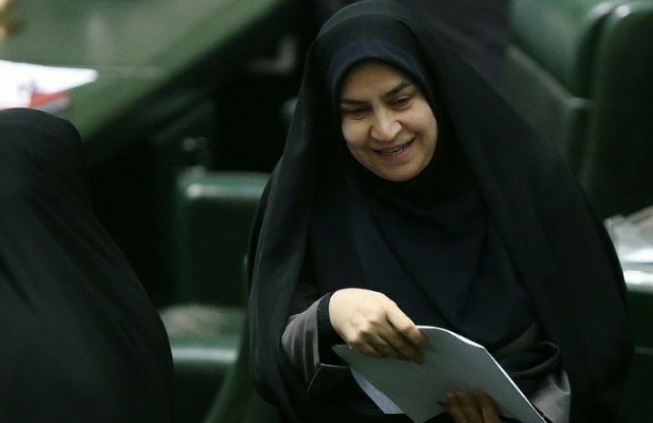 بازداشت برادر تحت تعقیب یک نماینده مجلس در پمپ بنزین! +ویدئو بازداشت برادر تحت تعقیب یک نماینده مجلس در پمپ بنزین! +ویدئو
