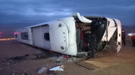 واژگونی مرگبار اتوبوس در محور اصفهان واژگونی مرگبار اتوبوس در محور اصفهان