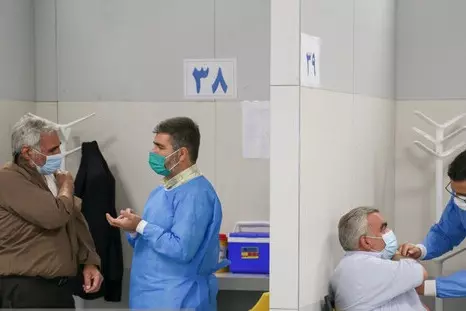 آمار واکسیناسیون کرونا در ایران تا یکشنبه ۱۴ فروردین