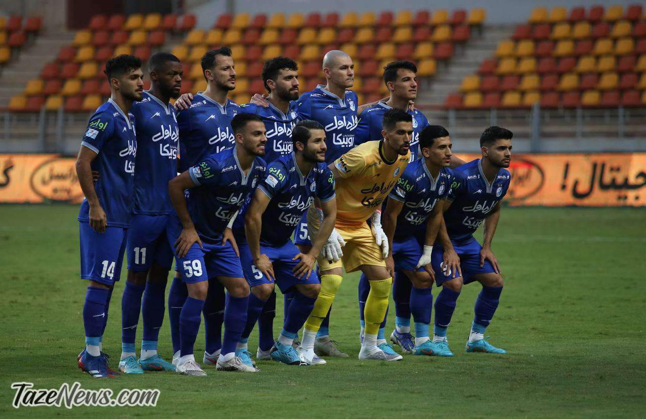 مهاجم استقلال در آستانه خروج مهاجم استقلال در آستانه خروج
