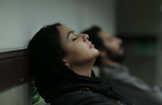 «برادران لیلا» برنده یک جایزه در جشنواره کن شد/ سعید روستایی جایزهاش را به مردم آبادان تقدیم کرد «برادران لیلا» برنده یک جایزه در جشنواره کن شد/ سعید روستایی جایزهاش را به مردم آبادان تقدیم کرد