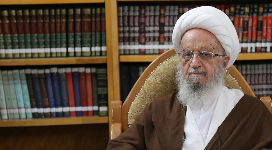 آیتالله مکارم شیرازی: زنان میتوانند حجاب را رعایت نکنند آیتالله مکارم شیرازی: زنان میتوانند حجاب را رعایت نکنند