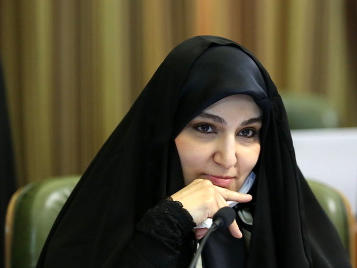 تذکر دختر شهید سلیمانی به زاکانی، شهردار تهران تذکر دختر شهید سلیمانی به زاکانی، شهردار تهران