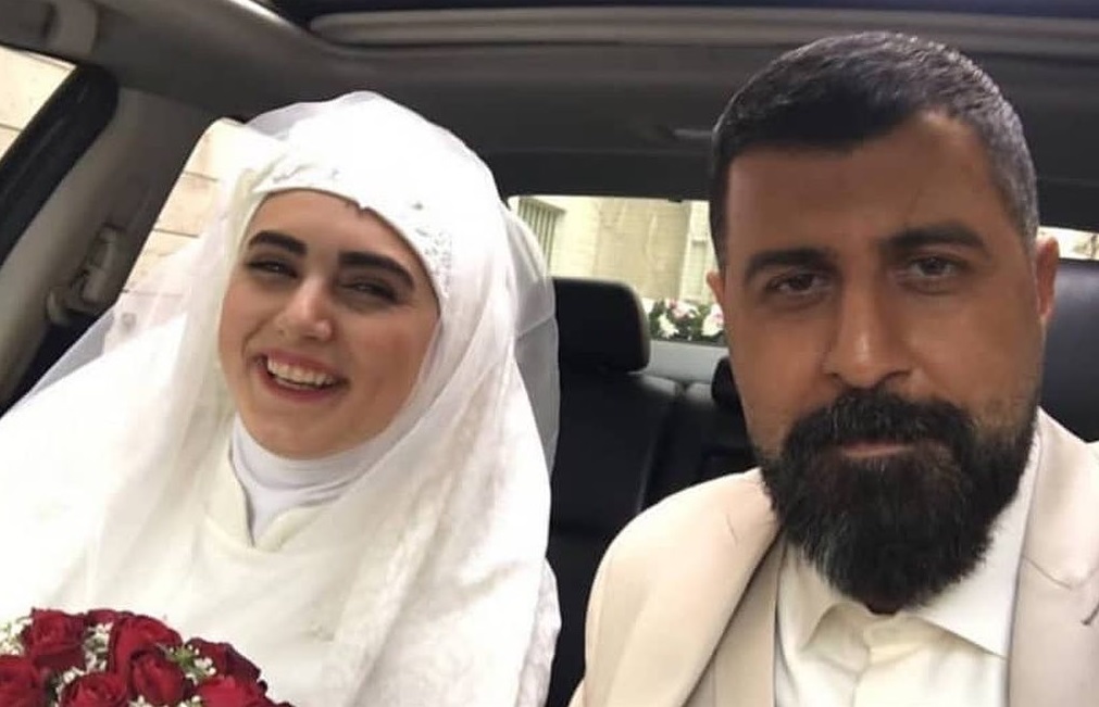 ویدئو| خوانندگی هومن حاجی‌عبدالهی در پشت صحنه سریال