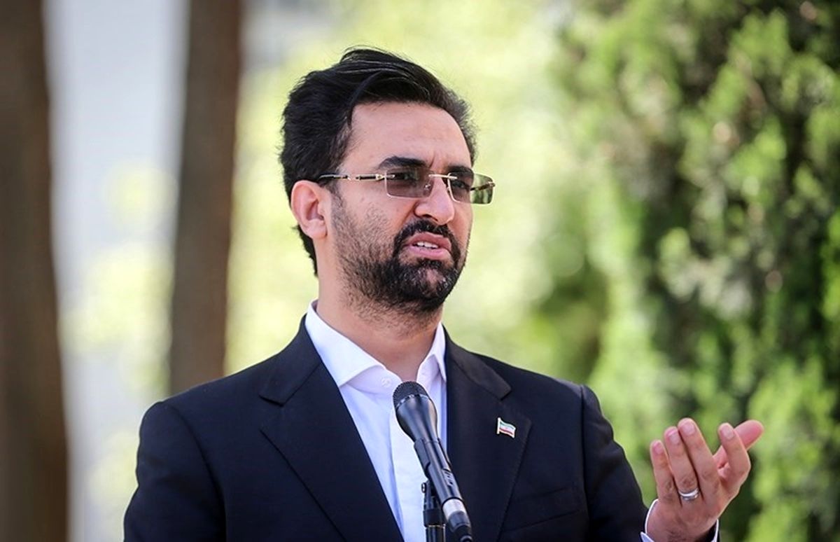 واکنش آذری جهرمی به پیشنهاد جنجالی ازدواج دختران با شیعیان دیگر کشورها در مجلس واکنش آذری جهرمی به پیشنهاد جنجالی ازدواج دختران با شیعیان دیگر کشورها در مجلس