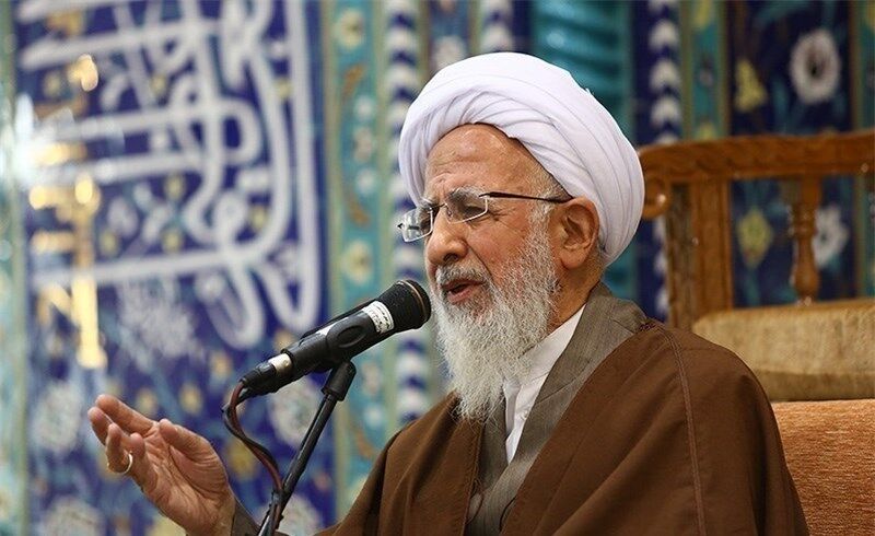انتقاد مرجع تقلید: رهبر اگر علی(ع) هم باشد، تا زمانی که مسئولین بی‌‏عرضه و اختلاس نجومی در جامعه باشد، شکست حتمی است