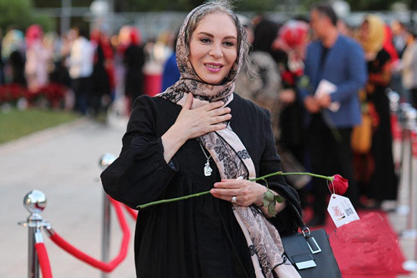 عکس بی‌حجاب افسانه بایگان/ خانم بازیگر کشف حجاب کرد؟! +پست اینستاگرام