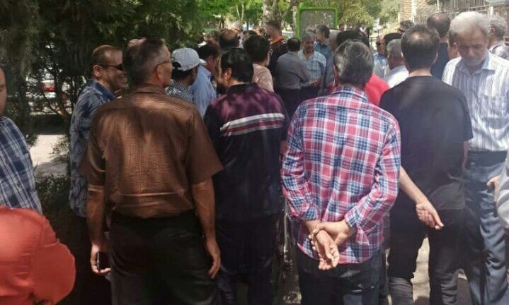 اخطار به دولت درباره وقتکشی در افزایش مستمری بازنشستگان تامین اجتماعی اخطار به دولت درباره وقتکشی در افزایش مستمری بازنشستگان تامین اجتماعی