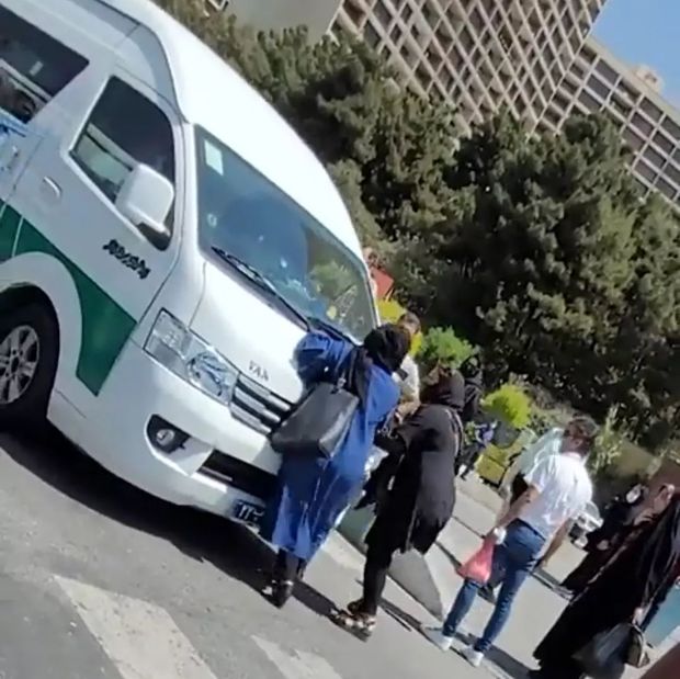 روزنامه رسالت هم منتقد گشت ارشاد شد: این ظلم به حجاب است! +ویدئو