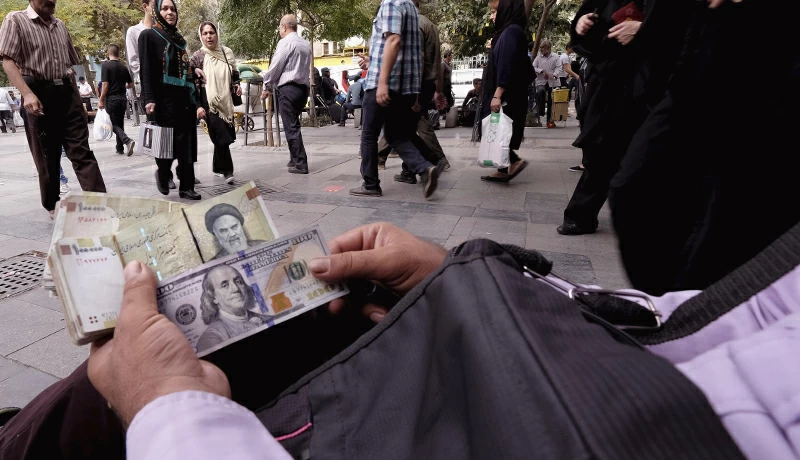احتیاط بازار دلار بین دوراهی پایان برجام و توافق لحظه آخری احتیاط بازار دلار بین دوراهی پایان برجام و توافق لحظه آخری