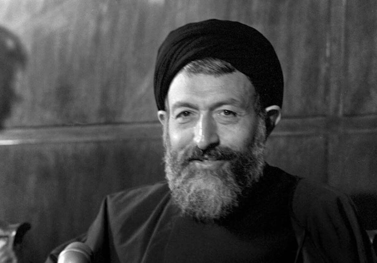 ویدئو| وقتی شهید بهشتی صحبتهای توهینآمیز یک سخنران در مورد زنان را قطع کرد ویدئو| وقتی شهید بهشتی صحبتهای توهینآمیز یک سخنران در مورد زنان را قطع کرد
