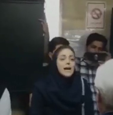 حکم تعلیق از خدمت پرستار معترض به شرایط بد کادر درمان در مشهد ابلاغ شد + ویدئو و عکس