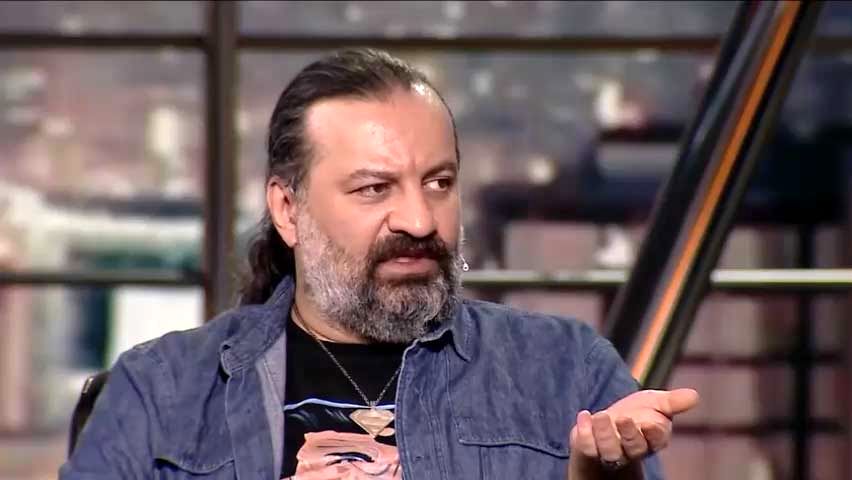 مهراب قاسمخانی: چرا کسی حسین شریعتمداری را احضار نمیکند؟ مهراب قاسمخانی: چرا کسی حسین شریعتمداری را احضار نمیکند؟