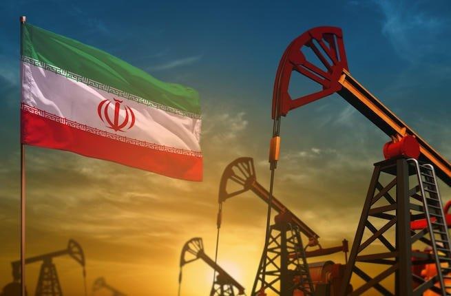 تاوان ۲۵۰میلیارد دلاری تحریمها به سفره کوچک مردم ایران! تاوان ۲۵۰میلیارد دلاری تحریمها به سفره کوچک مردم ایران!