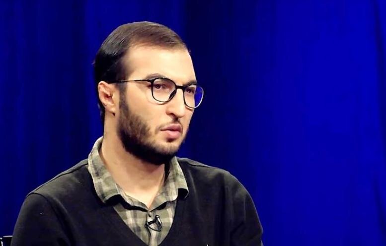 حبس وحید اشتری، افشاگر سیسمونیگیت قطعی شد حبس وحید اشتری، افشاگر سیسمونیگیت قطعی شد