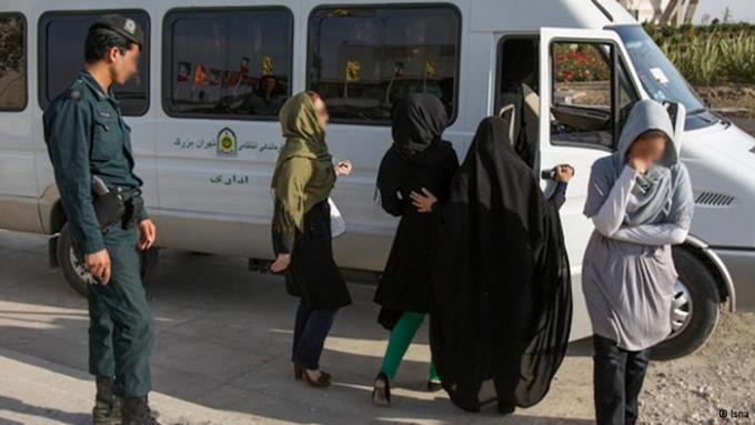 بایدها و نبایدهای پوشش آقایان در مشهد/ عکس سرلخت در اینستاگرام و پروفایل مجازی، ممنوع!
