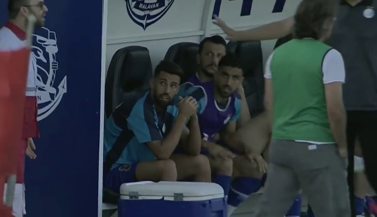 عصبانیت سرمربی استقلال از گل ملوان؛ لگد ساپینتو به هلال‌احمر! +ویدئو