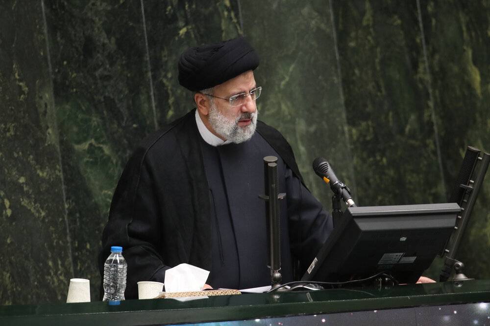 رئیسی رکورددار بیشترین تذکر کتبی از مجلس شد!