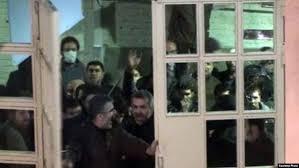 ویدئو| برهم زدن سخنرانی سیدمحمد خاتمی در شب عاشورا در جماران