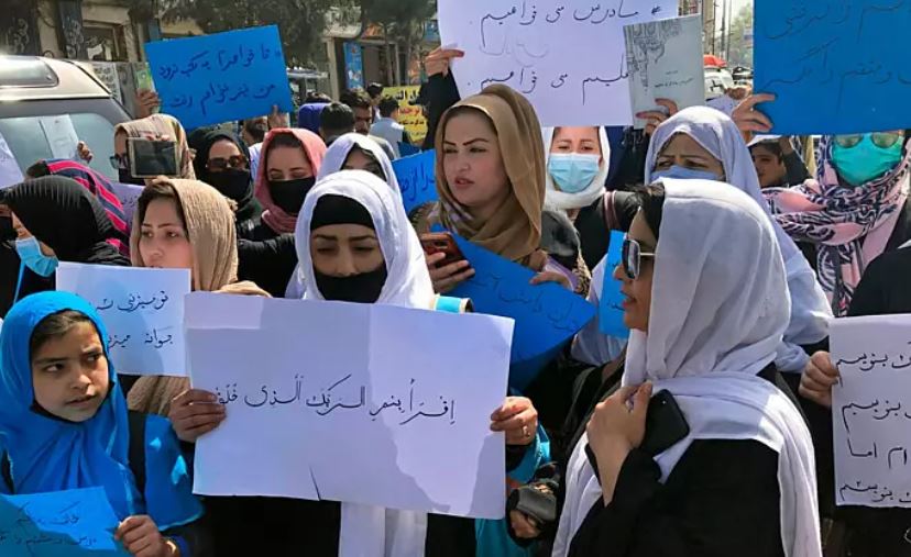 جشن قدرت در میان اعمال وحشیگری و محدودیت برای زنان! جشن قدرت در میان اعمال وحشیگری و محدودیت برای زنان!
