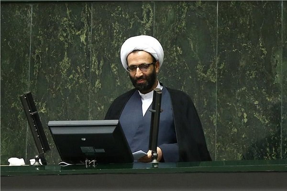 نماینده اصولگرا: حالا که پای اصلاحطلبان به تخلف فولاد مبارکه باز شده، بازی درمیآورند! نماینده اصولگرا: حالا که پای اصلاحطلبان به تخلف فولاد مبارکه باز شده، بازی درمیآورند!