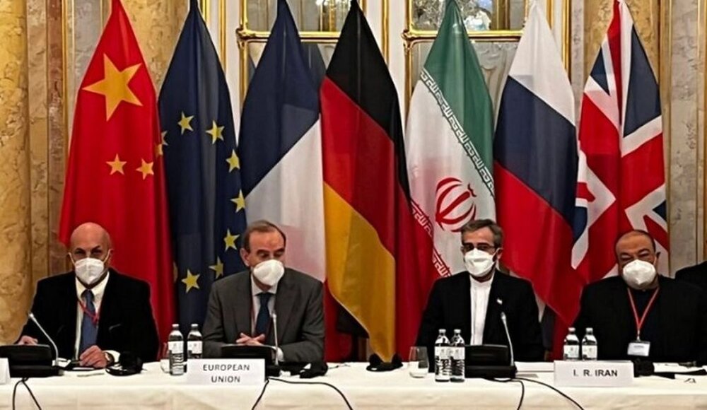 ترور سلمان رشدی به برجام ضربه می‌زند؟